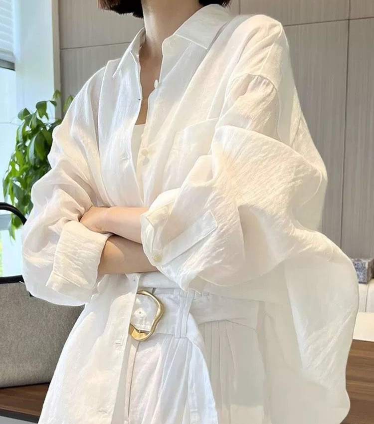 여름 드레스 새로운 빅 사이즈 여성 의류 긴팔 셔츠 루즈핏 Chic 디자인 센스 외부 가져 가라. Chic 디자인 센스 캐주얼 맨위