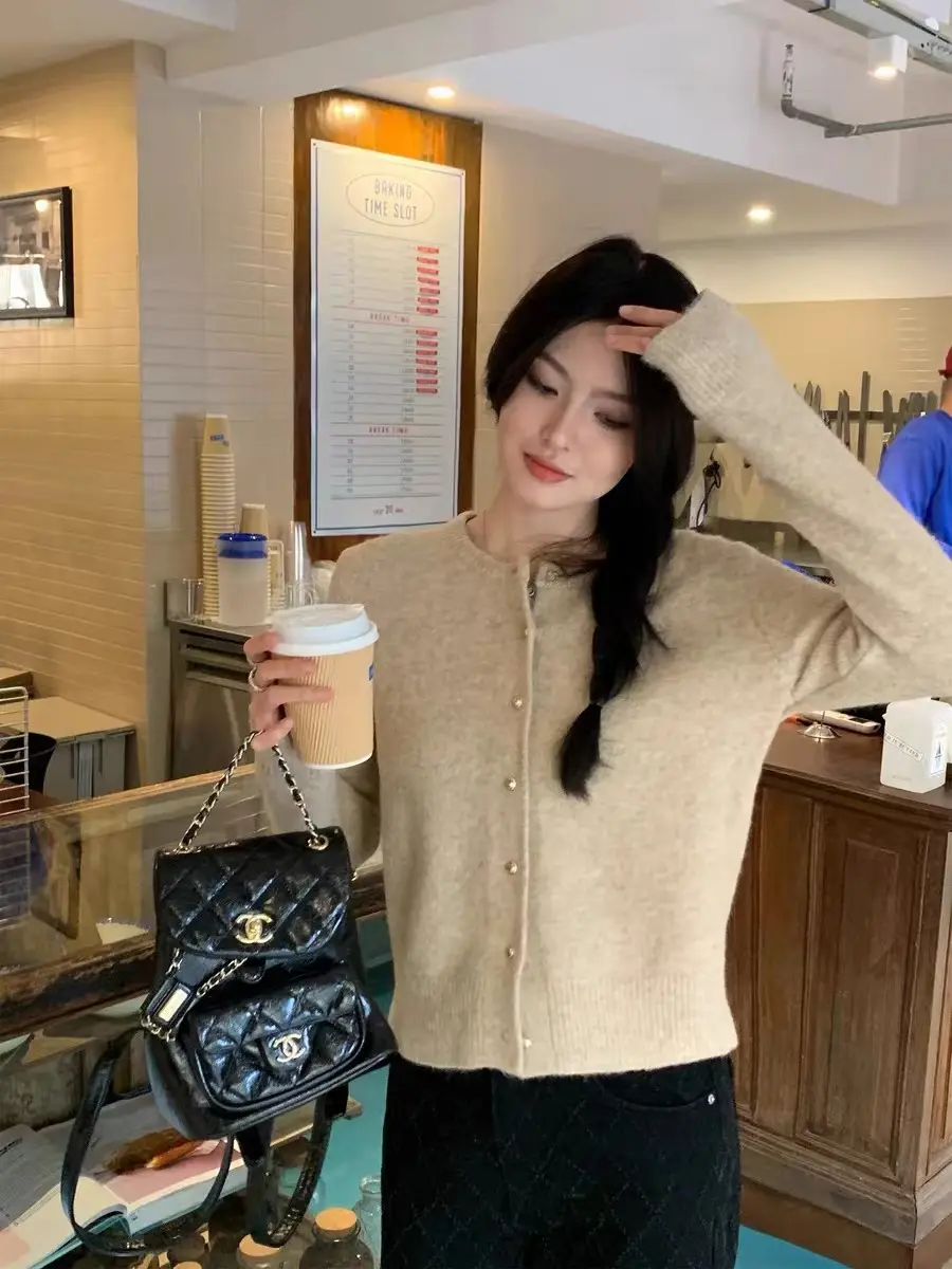 한국인기 러블리 버튼 가디건 니트 상세 이미지 3