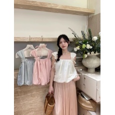 批发新款<b class='q'>韩版</b>立体蝴蝶吊带背心减龄设计感无袖显瘦洋气上衣