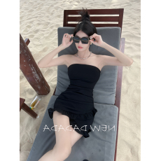 批发夏季新款甜辣纯欲性感<b class='q'>时尚</b>短裙高级感修身显瘦立体花抹胸<b class='q'>连衣裙</b>女