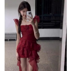 批发甜辣妹小飞袖吊带连衣裙女夏高级感茶歇公主裙收腰<b class='q'>拖</b><b class='q'>尾</b>长裙子