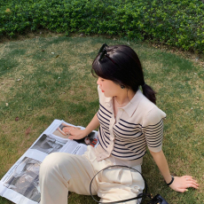 批发韩版简约气质条纹短袖针织T恤女夏设计感修身显瘦短款Polo领上衣