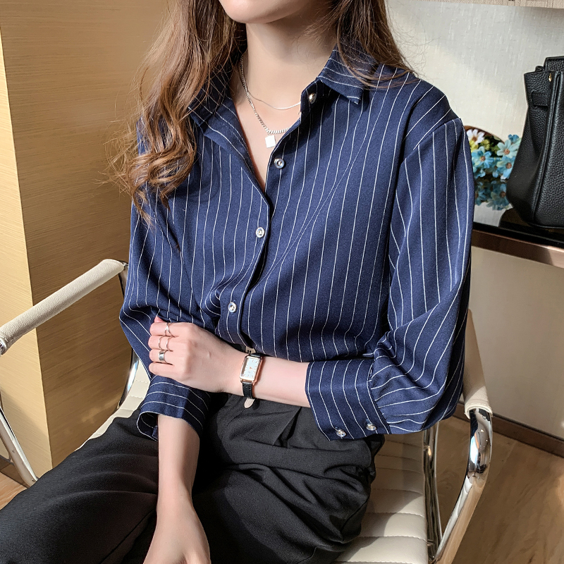 세로 줄무늬 여성 셔츠 2026 새로운 봄 가을 빛 럭셔리 고급 센스 경력 긴팔 셔츠 작업복 긍정적 인 로드 중 맨위