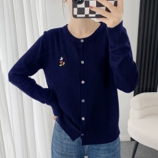 批发<b class='q'>新款</b>日系羊毛开衫男女同款宽松外套爱心针织衫毛衣情侣<b class='q'>亲子装</b>潮牌