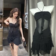 批发设计感两色透视连衣裙女夏季新款网纱挂脖抹胸短裙