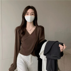 批发韩国外贸<b class='q'>韩版</b>高弹早春时髦内搭修身打底衫长袖短款独特别致小上衣