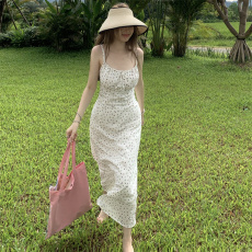 批发微胖气质淑女初恋碎花吊带连衣裙夏减龄显瘦显白抽绳系带吊带长裙