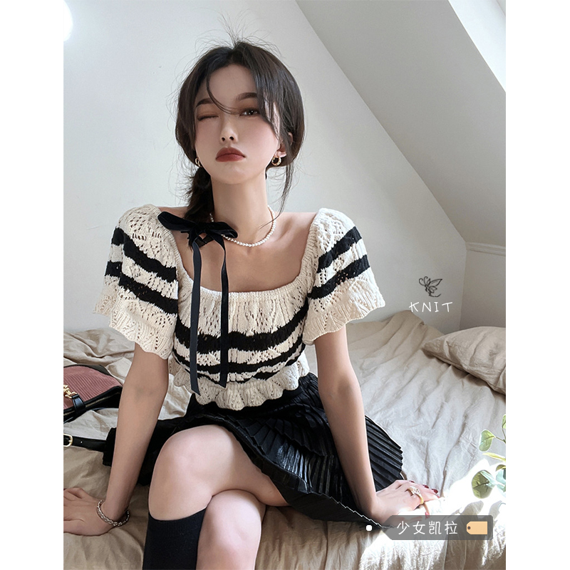 2025 봄 새로운 여성 의류 홀로우 아웃 쇼트 스타일 몸매 가꾸기 니트 반팔 스트라이프 맨위