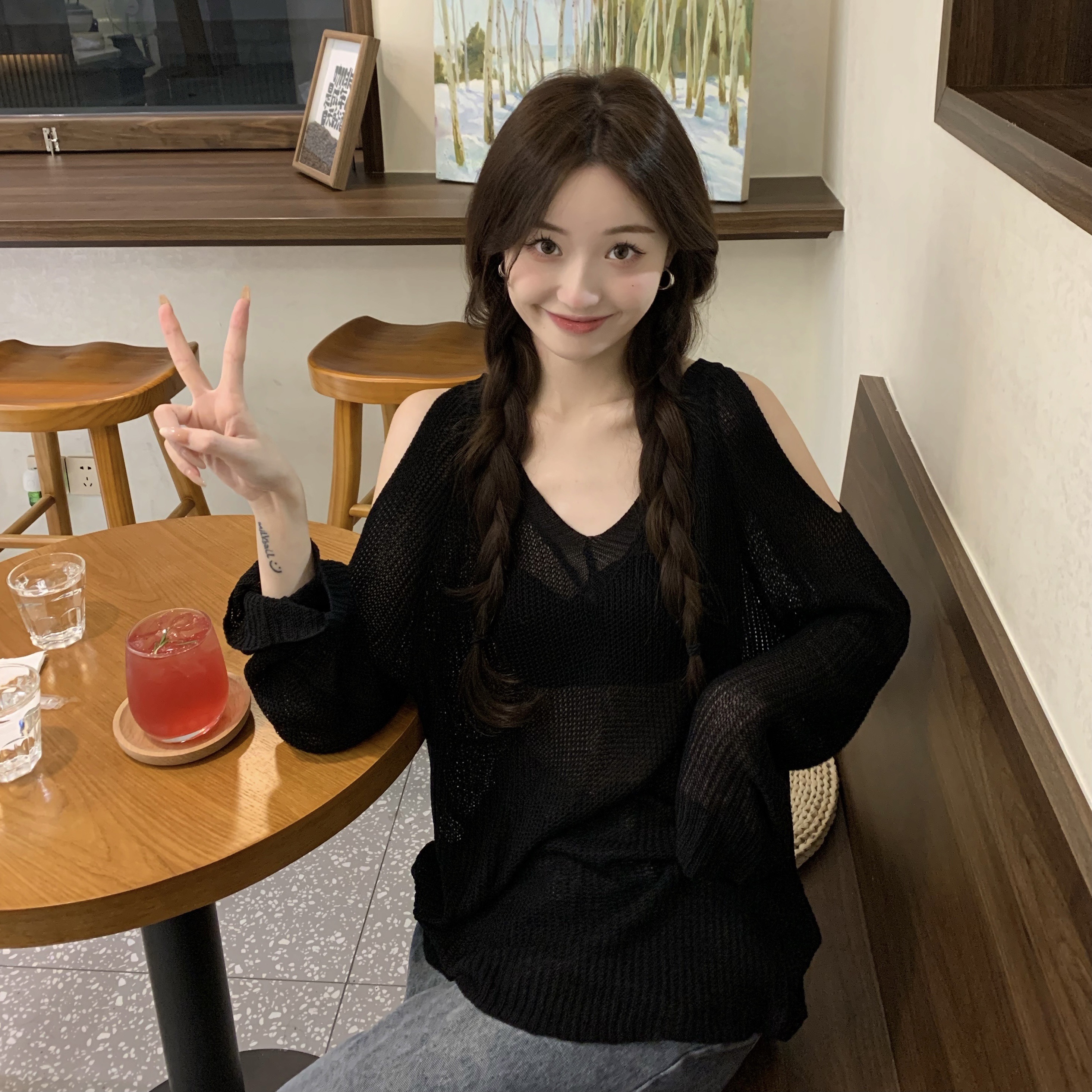 실사 빅 사이즈 한국 스타일 다용도 V넥 오프숄더 얇은 스타일 얼음 실크 니트 스웨터 긴팔 자외선 차단 맨위 봄 가을 블라우스