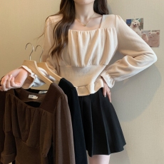 批发实拍2026早春方领长袖T恤法式设计感胖mm显瘦遮肚短款上衣