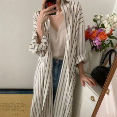 批发2026早春<b class='q'>大码</b>女装慵懒风翻领撞色条纹宽松衬衫式连衣裙