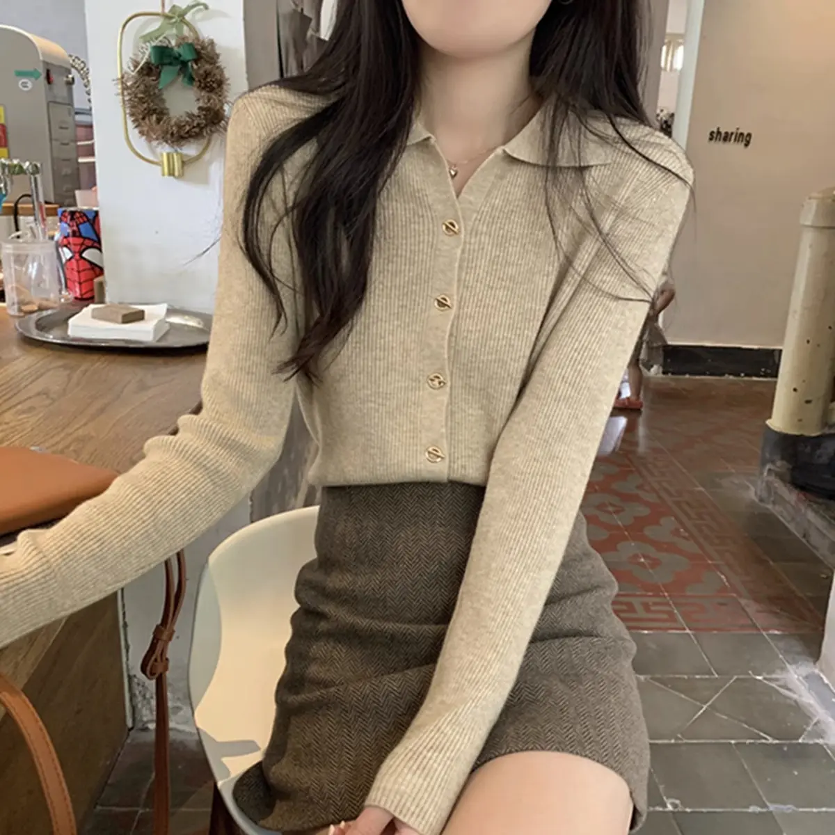폴로넥 단추 니트 가디건 상세 이미지 8