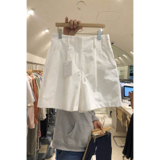 批发韩国东大门2026春季新款百搭舒适显瘦简约直筒阔腿高腰休闲<b class='q'>短裤</b>女