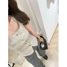 高级感时髦纯色无袖方领马甲背心女气质通勤百搭修身显瘦无袖马夹