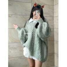 SweetKiki 很难不爱|辣妹慵懒风v领大毛衣温柔韩版上衣粗毛线编织