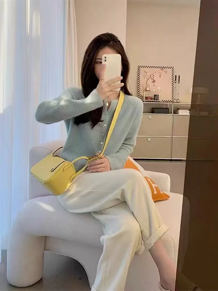 프렌치 블루 니트 가디건 상세 이미지 3