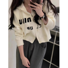 批发时尚减龄连帽针织开衫女设计感小众字母拉链短款上衣