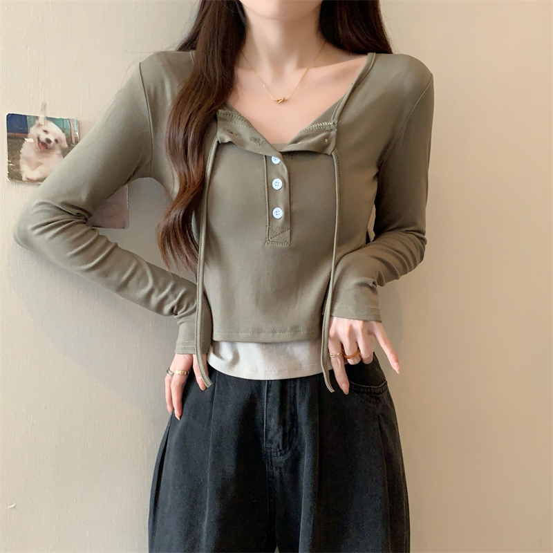 PF23682#随心裁 假两件V领长袖T恤女春季短款高腰辣妹内搭修身打底女裝貨源服裝批發