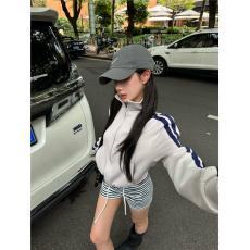 批发实拍 经典撞色两条杠外套<b class='q'>女</b>薄款防晒<b class='q'>运动</b>上衣打底条纹<b class='q'>短裤</b>