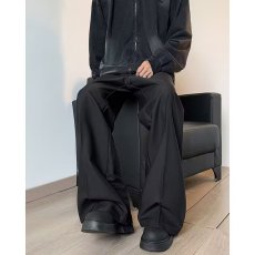 批发黑色垂感显瘦小西裤男士免烫阔腿宽松坠感直筒轻熟风微喇叭西装裤