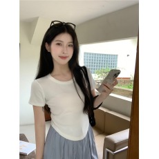批发实拍实价 新款 简约辣妹纯欲风大U领显瘦修身不规则短袖T恤