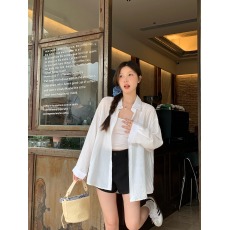 批发实拍~已出货~纯色设计感衬衫上衣女<b class='q'>秋</b>季新款防嗮衫潮