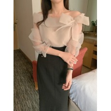 批发现huo <b class='q'>韩国</b>chic早春 气质一字肩 蝴蝶结 打底内搭网纱上衣 有内衬