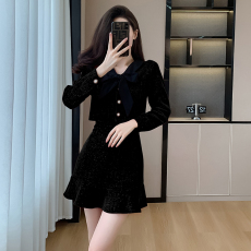 批发2024秋冬新款小香风红色丝绒连衣<b class='q'>裙</b>女秋季<b class='q'>伴娘</b>回门服高级感套装<b class='q'>裙</b>