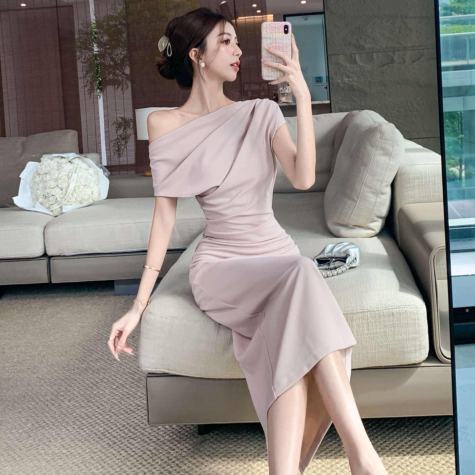 FA36361# 荡领斜肩露肩性感中长款礼服不规则收腰气质包臀褶皱连衣裙子 服裝批發女裝批發服飾貨源