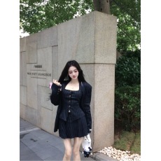 批发实价实拍条纹西装外套<b class='q'>女</b>秋薄款亚麻小套装气质名媛高级感西服