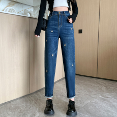 批发实拍春新款<b class='q'>大码</b>高腰宽松刺绣弹力老爹牛仔裤子女裤胖MM九分<b class='q'>哈伦裤</b>