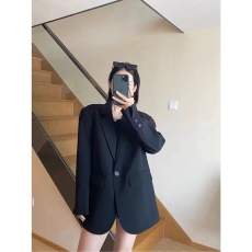 批发周淼zhoumiao2025春秋新款高级设计感<b class='q'>女士</b>黑色休闲小西装<b class='q'>外套</b>女