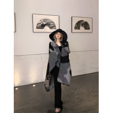 批发实拍实价修身显瘦一字肩长袖针织<b class='q'>连衣裙</b>+<b class='q'>黑白</b>双面披肩简约斗篷