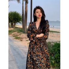 批发胖mm高个子深V领性感收腰显瘦碎花<b class='q'>连衣裙</b>女春<b class='q'>夏</b>复古气质脚踝长裙