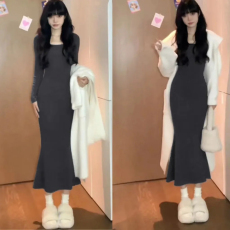 批发<b class='q'>韩国</b>外贸长款鱼尾裙春季修身显瘦打底连衣裙女内搭方领包臀裙