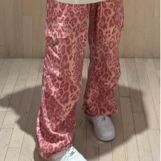 批发2024豹纹花色伞兵裤男中性哈伦束脚工装褶皱多口袋阔腿裤