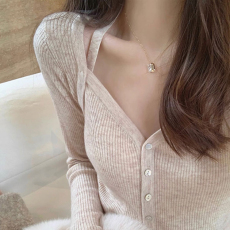 批发秋冬v领假两件挂脖针织<b class='q'>开衫</b>女设计感修身内搭打底衫洋气方领上衣