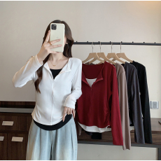 批发<b class='q'>实拍</b>2026春装新款胖mm<b class='q'>大码</b>女休闲撞色假两件半开领长袖T恤