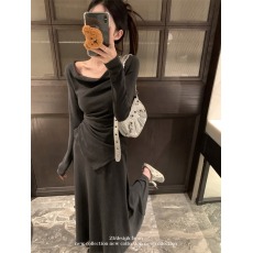 批发实价实拍 秋冬一字肩不规则羊绒上衣纯色<b class='q'>百搭</b>半身裙套装