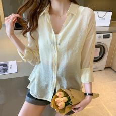 批发实拍韩版春秋季新款女装翻领薄款防晒服基础款<b class='q'>雪纺</b><b class='q'>衫</b>开衫衬衫衬衣