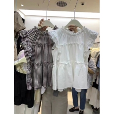 批发东大门2026夏装新款设计感木耳边飞飞袖<b class='q'>格子</b>衬<b class='q'>衫</b>女娃娃<b class='q'>衫</b>上衣