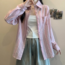 批发实拍<b class='q'>秋</b>装大码女装chic粉色条纹衬衫慵懒风防晒衬衣