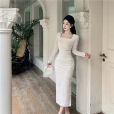 批发实拍名媛气质刺绣花朵褶皱<b class='q'>网纱</b>显瘦开叉收腰纯欲长款连衣裙