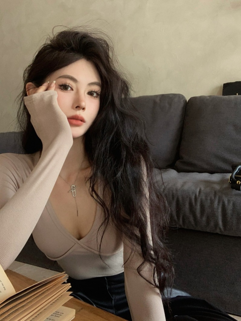 실사 정가 아니요 바겐 세일 이슬 쇄골 낮은 가슴 섹시함 V넥 긴팔 티셔츠 디스플레이 몸 허리 수축 슬림해 보이는 만나는 맨위