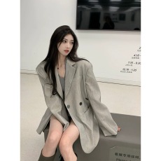 批发灰<b class='q'>色</b><b class='q'>西装</b>外套女2024新款春秋高级感炸街设计感小众休闲小西服上衣