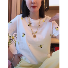 批发重工小蜜蜂刺绣短袖<b class='q'>T</b><b class='q'>恤</b>女2026夏季新款时尚宽松百搭显瘦圆领上衣