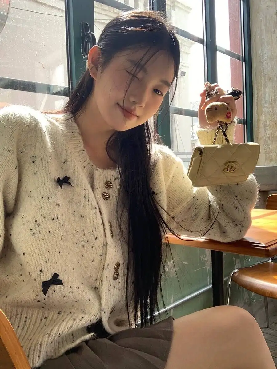 샤넬풍 라운드넥 울 가디건 상세 이미지 1