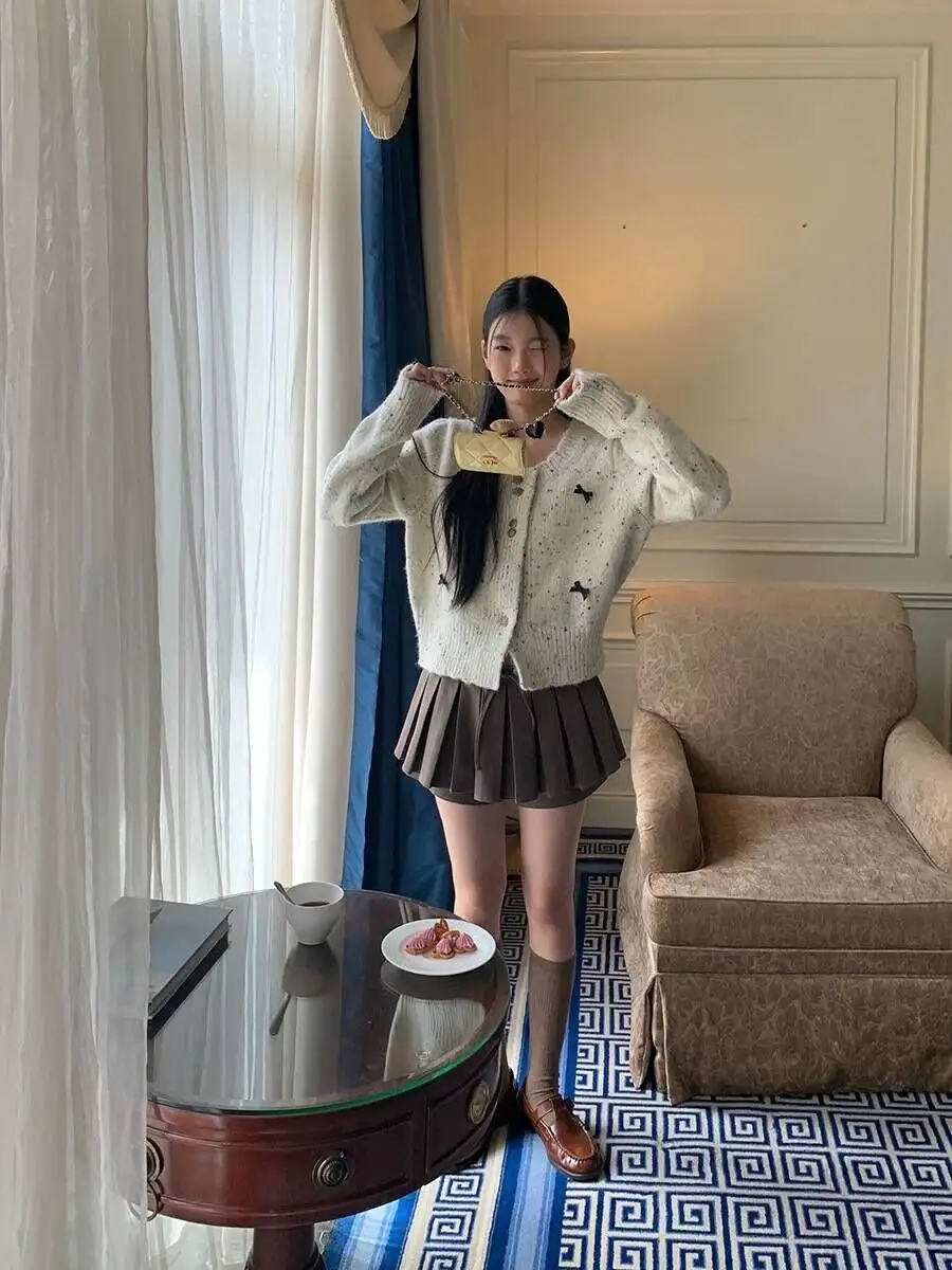 샤넬풍 라운드넥 울 가디건 상세 이미지 4