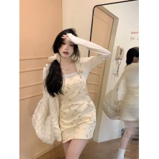 批发实拍 韩系碎花背带裙女2026新款小个子印花吊带包臀短裙