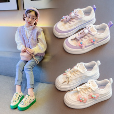 批发女童板鞋2024年春秋新款<b class='q'>童鞋</b><b class='q'>韩版</b>可爱小花糖果蝴蝶结儿童休闲鞋